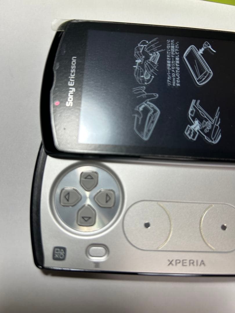 NTT docomo Xperia PLAY SO-01D ブラック