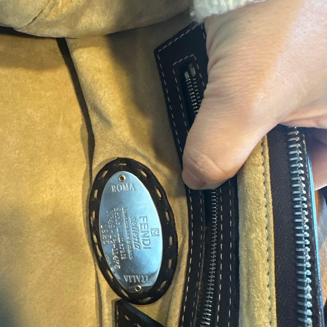 FENDI レザー ハンドバッグ ステッチデザイン