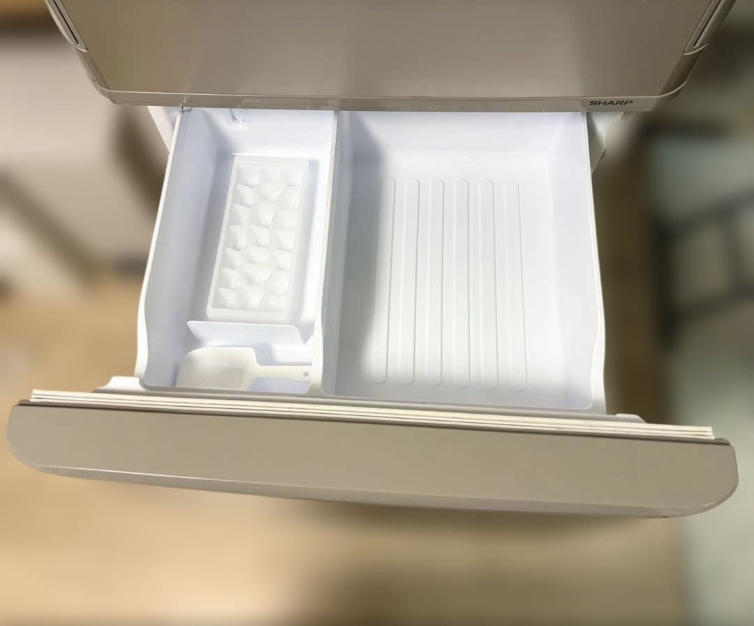 シャープ　3ドア冷蔵庫　350L 2021年製　ゴールド