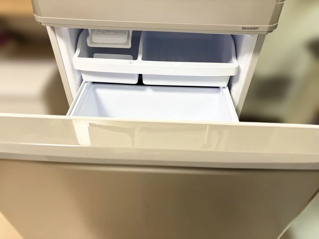 シャープ　3ドア冷蔵庫　350L 2021年製　ゴールド