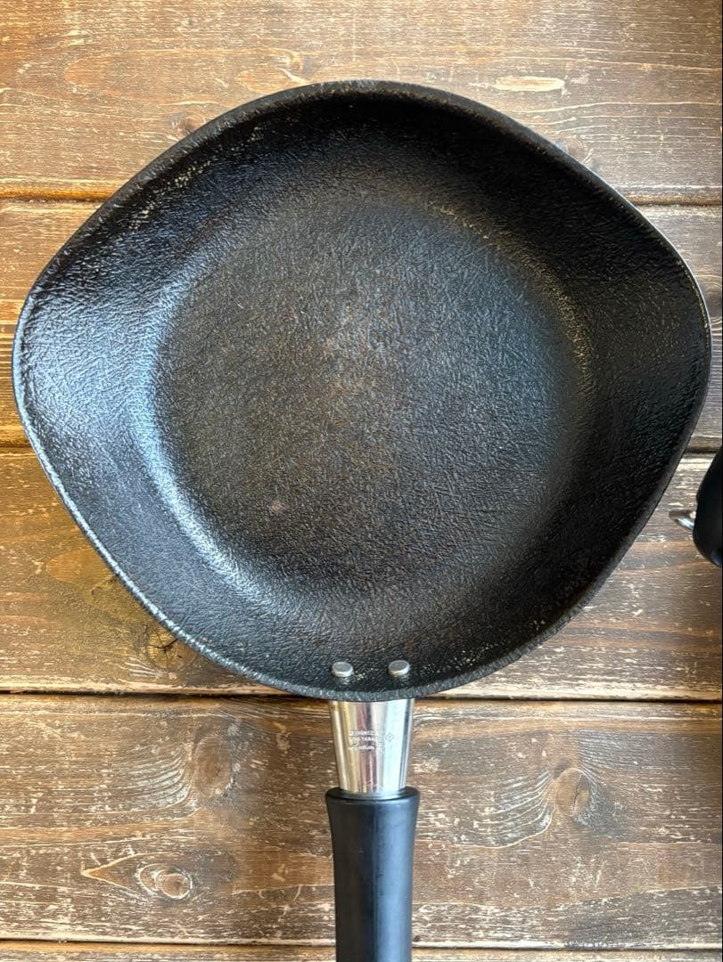 柳宗理フライパン　18cm.22cm.25cm