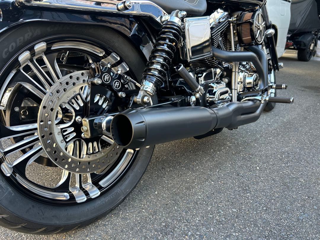 ハーレーダビッドソン　FXDL ダイナ用　BASSANI バッサーニ　マフラー