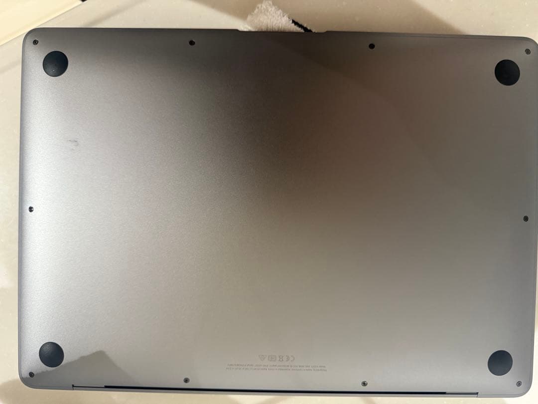 M1 MacBookAir 13インチ バッテリー状態100% 256GB