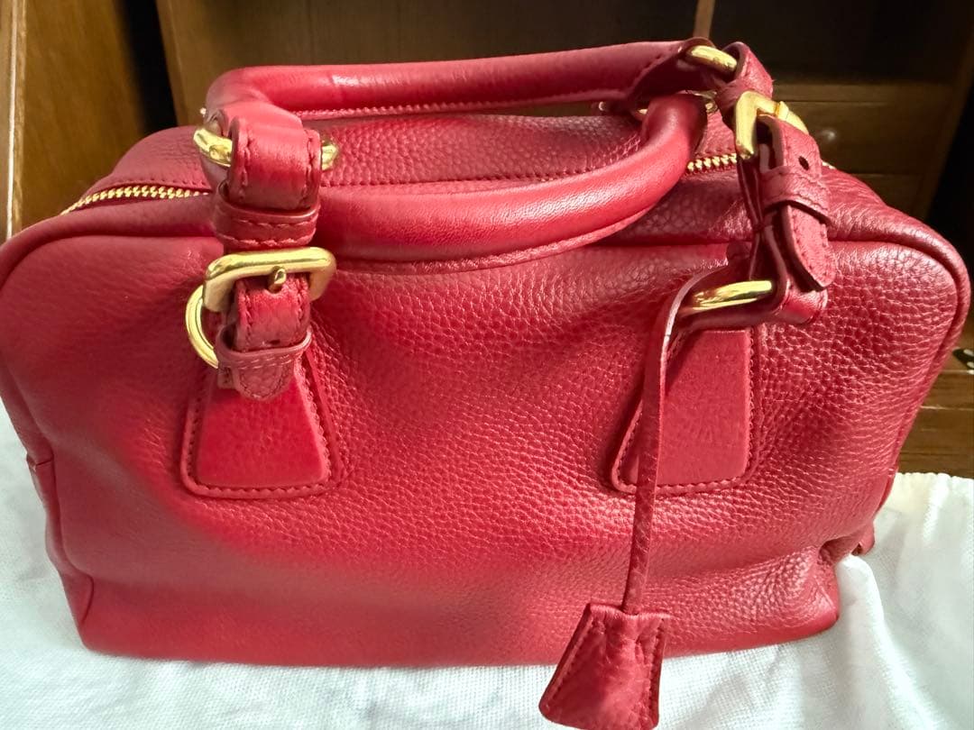PRADA 赤 レザー ハンドバッグ　　1BB091 恐らく未使用