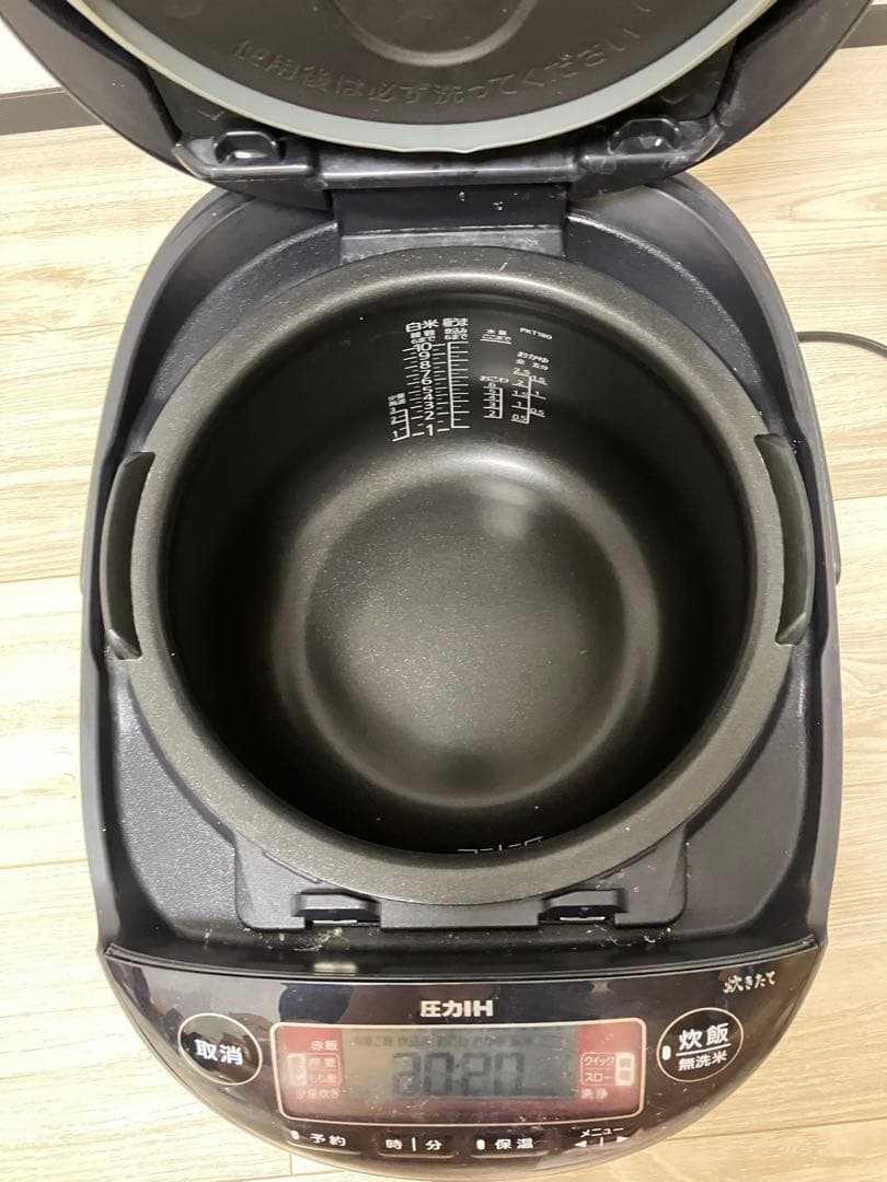 TIGER 圧力炊飯器 黒　JPK-18SC タイガー