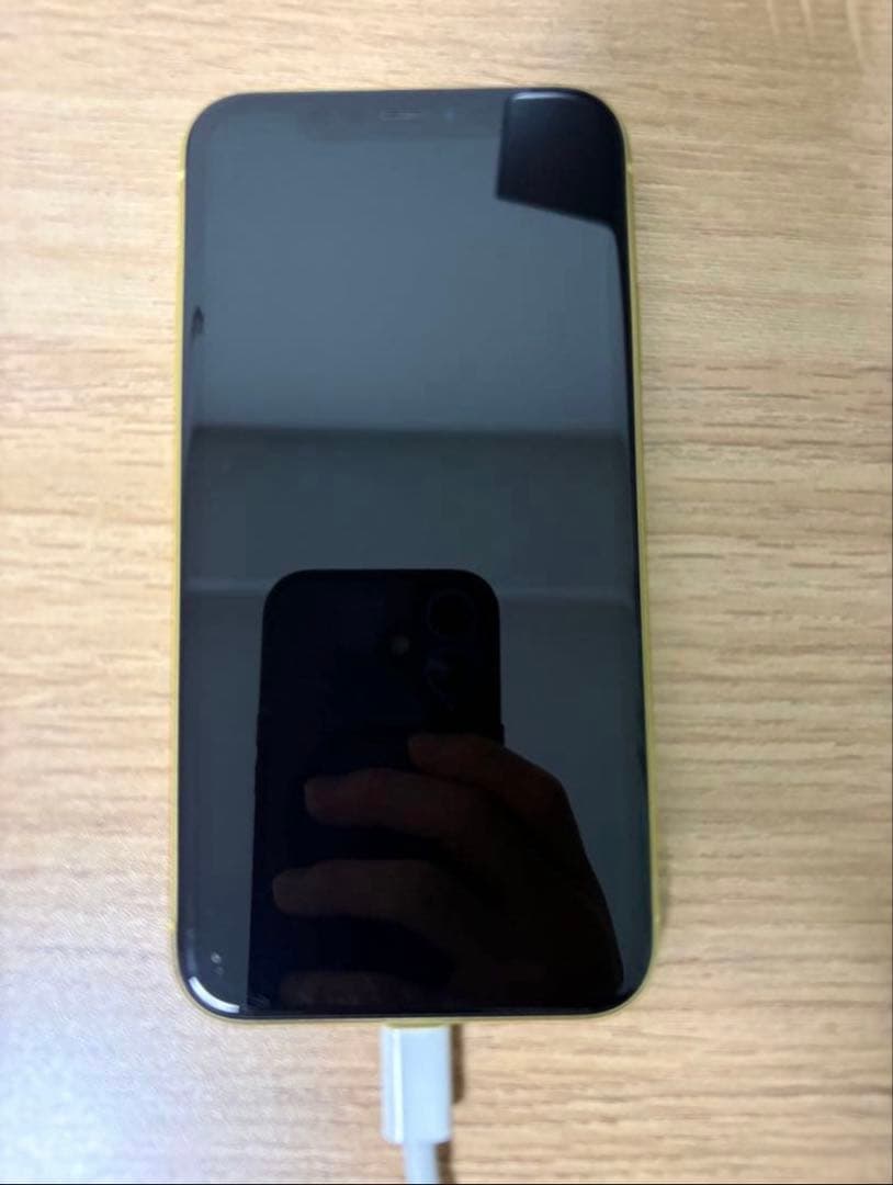 iPhone 11 イエロー 64GB