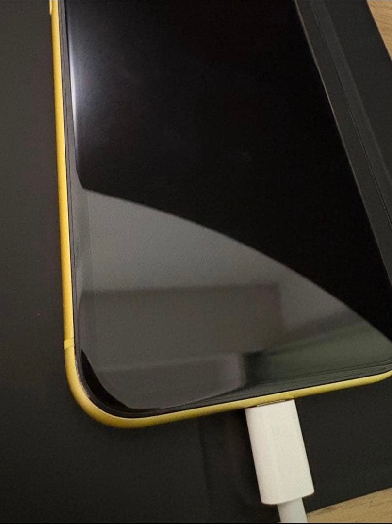 iPhone 11 イエロー 64GB