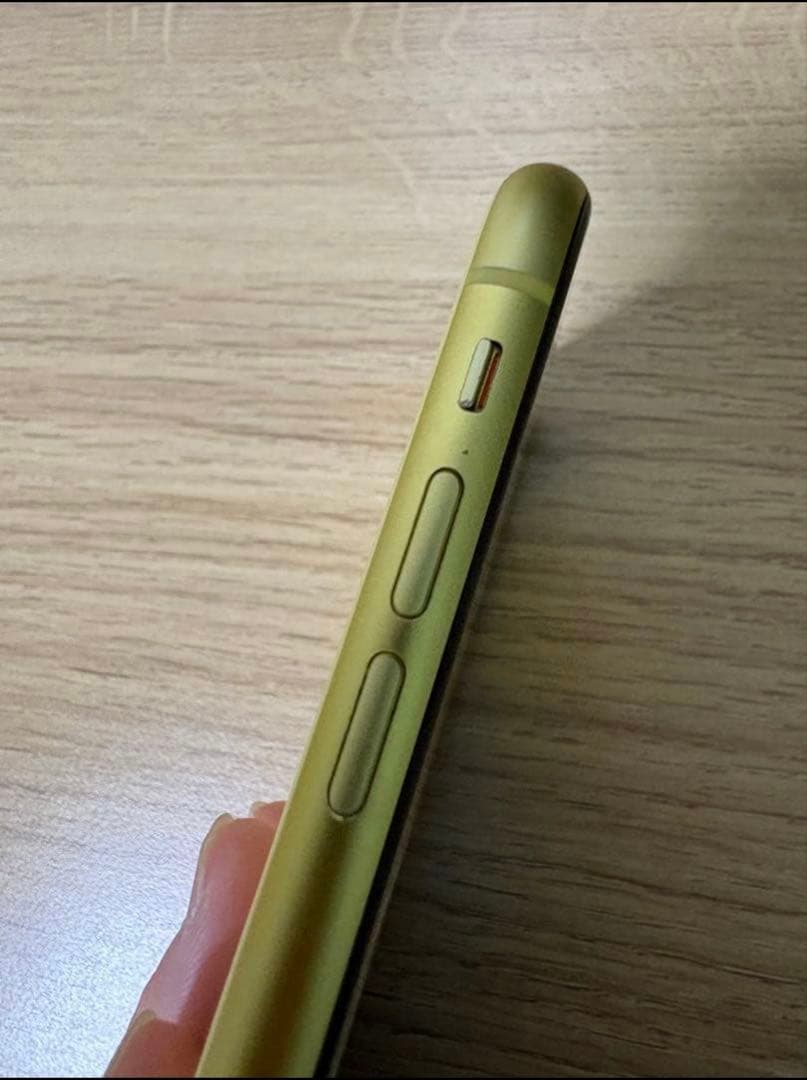 iPhone 11 イエロー 64GB