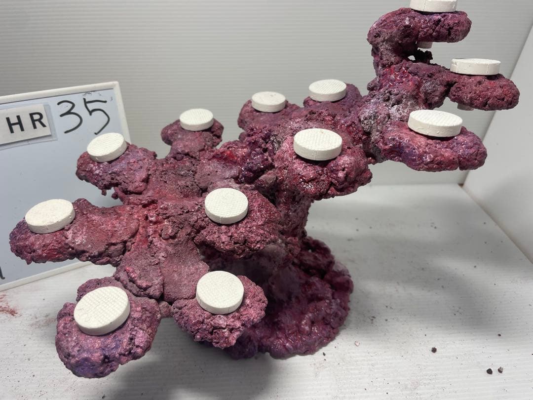 【送料無料】人工ライブロック　PHR35／12穴加工　アク抜き済み安心塗料使用