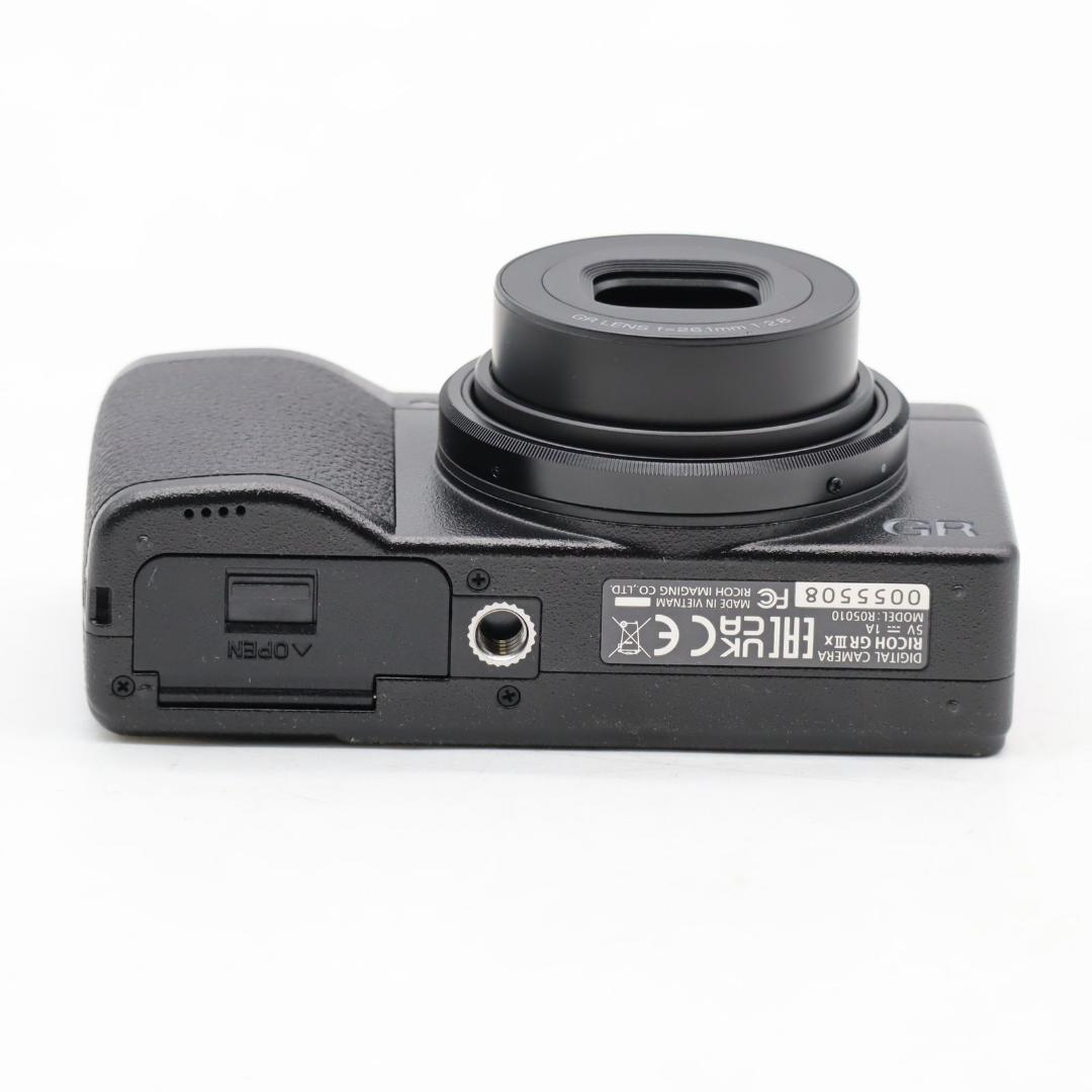 【ショット数3,579】RICOH GR IIIx