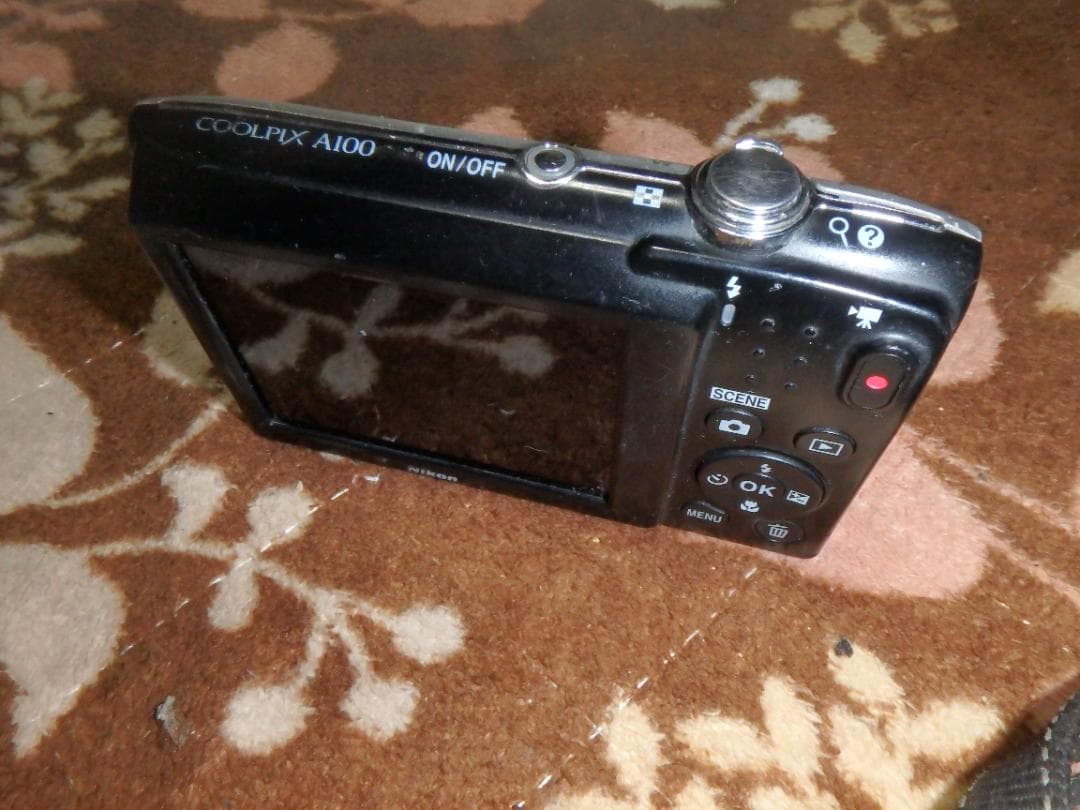 動作品 NIKON A100 COOLPIX デジタルカメラ