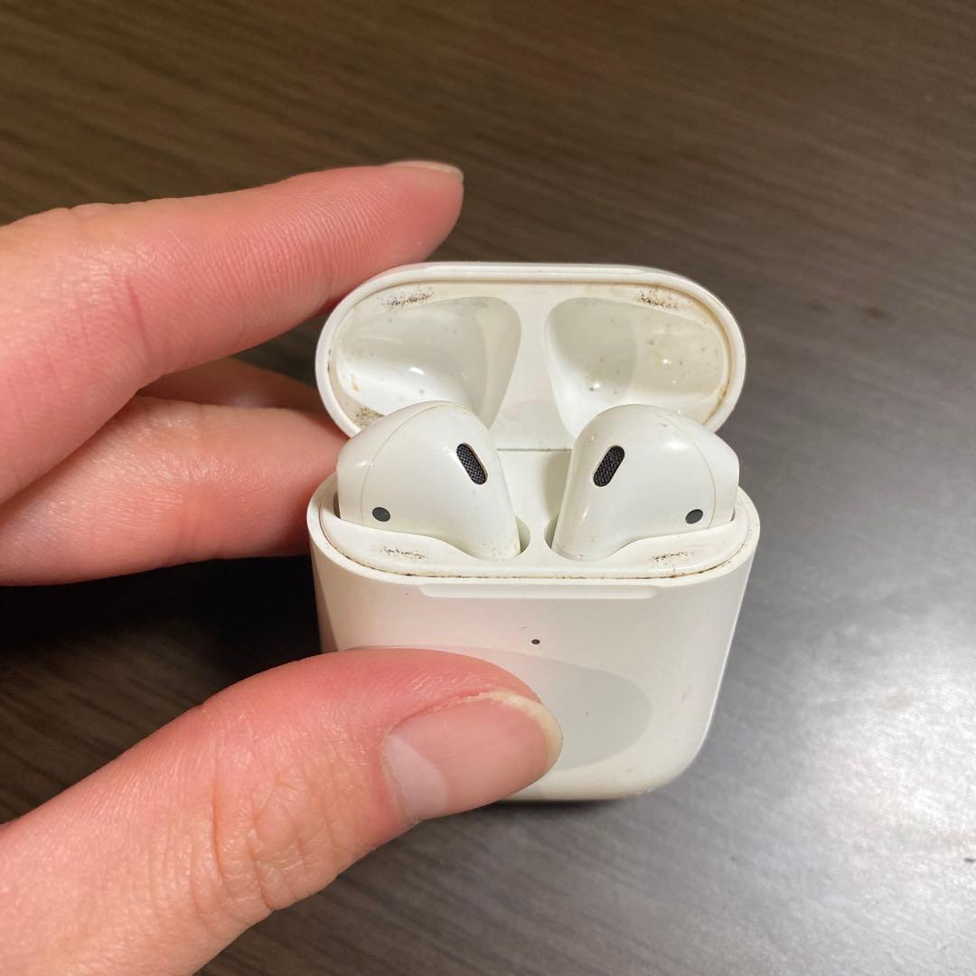 Apple AirPods 第二世代　MMEF2J/A