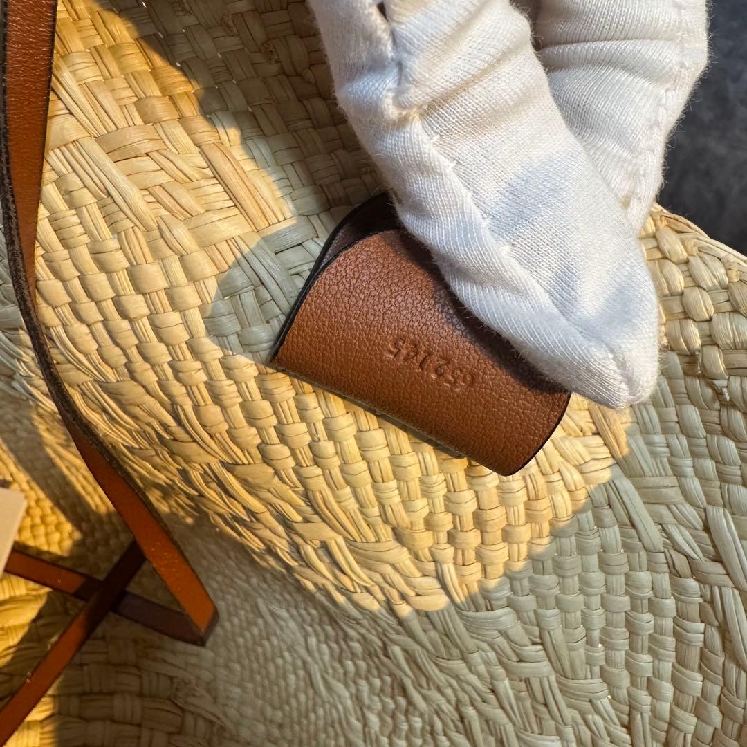 極美品　ロエベ　LOEWE アナグラム　バスケット　スモール