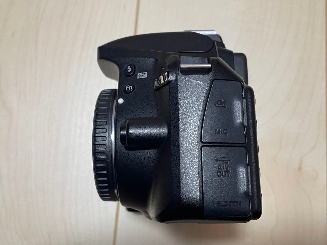 【ニコン】Nikon D3300 ボディ　おまけレンズ