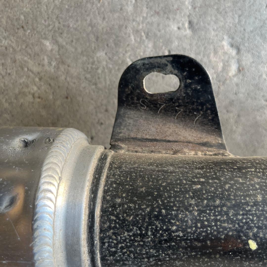 ヨシムラ⁈マフラー車種不明