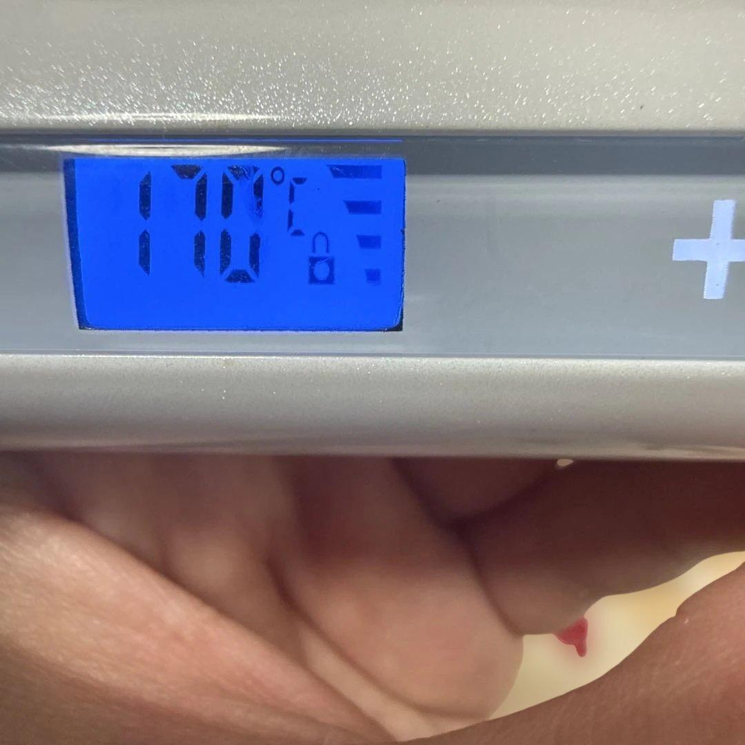 美品KINUJO カールヘアアイロン ホワイト　絹女　コテ　32ミリ