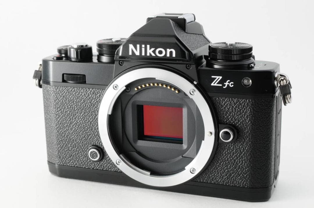 [ほぼ新品] ニコンZ fc レンズセット ≪シャッター回数81回≫ 1325A