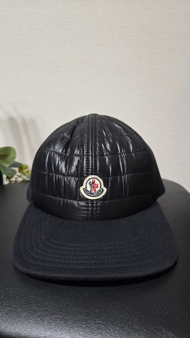 MONCLER ブラック キャップ