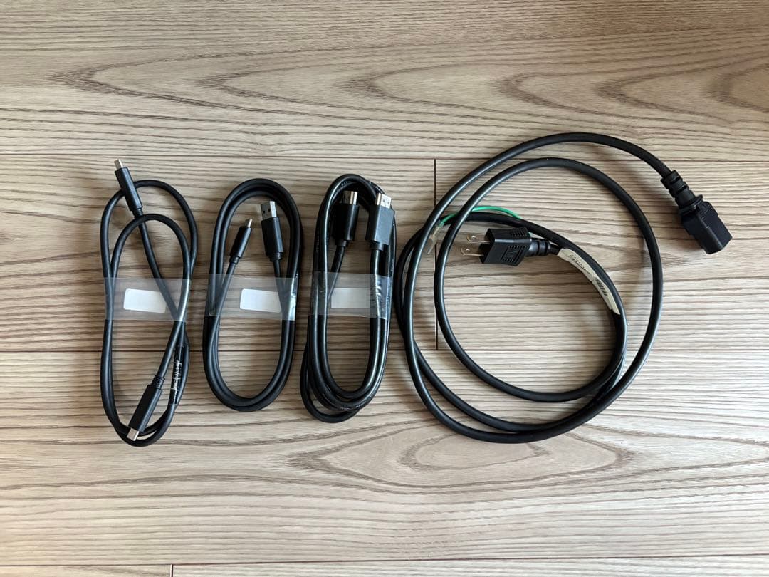 DELL ディスプレイモニター 本体 U2720QM