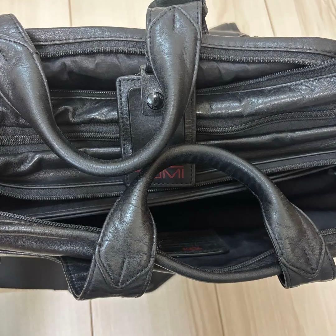 TUMIバッグ エクスパンダブル・オーガナイザー　96141 レザー　本革