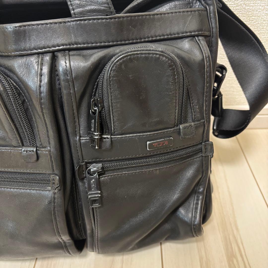 TUMIバッグ エクスパンダブル・オーガナイザー　96141 レザー　本革