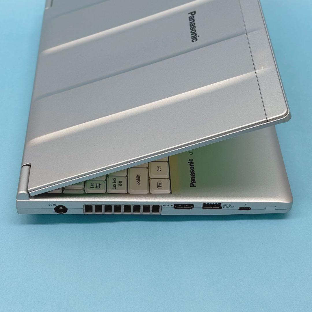 649 レッツノートCF-SV1 第11世代 16GB 256GB