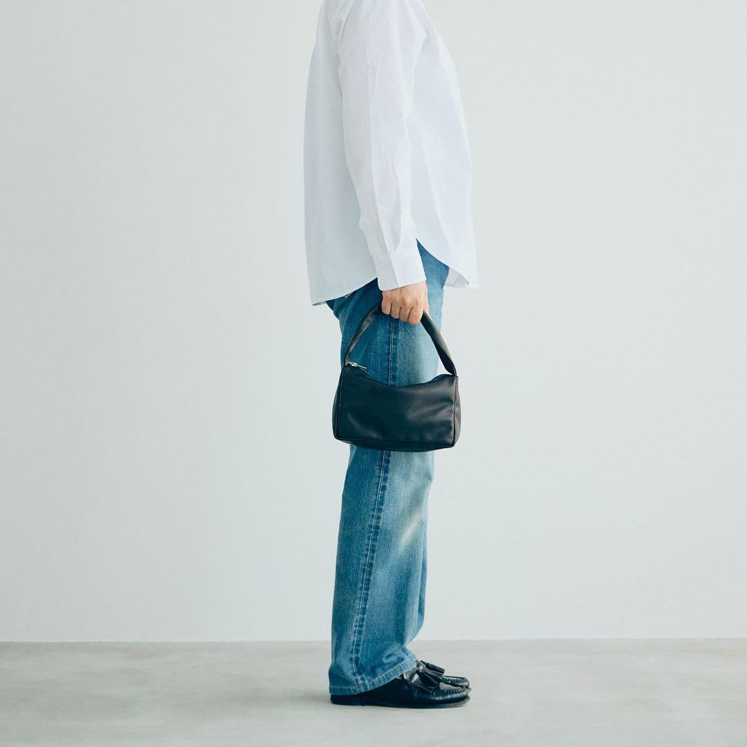 KEESE 黒 レザーショルダーバッグ ジップ Sサイズ ブラック ハンドバッグ