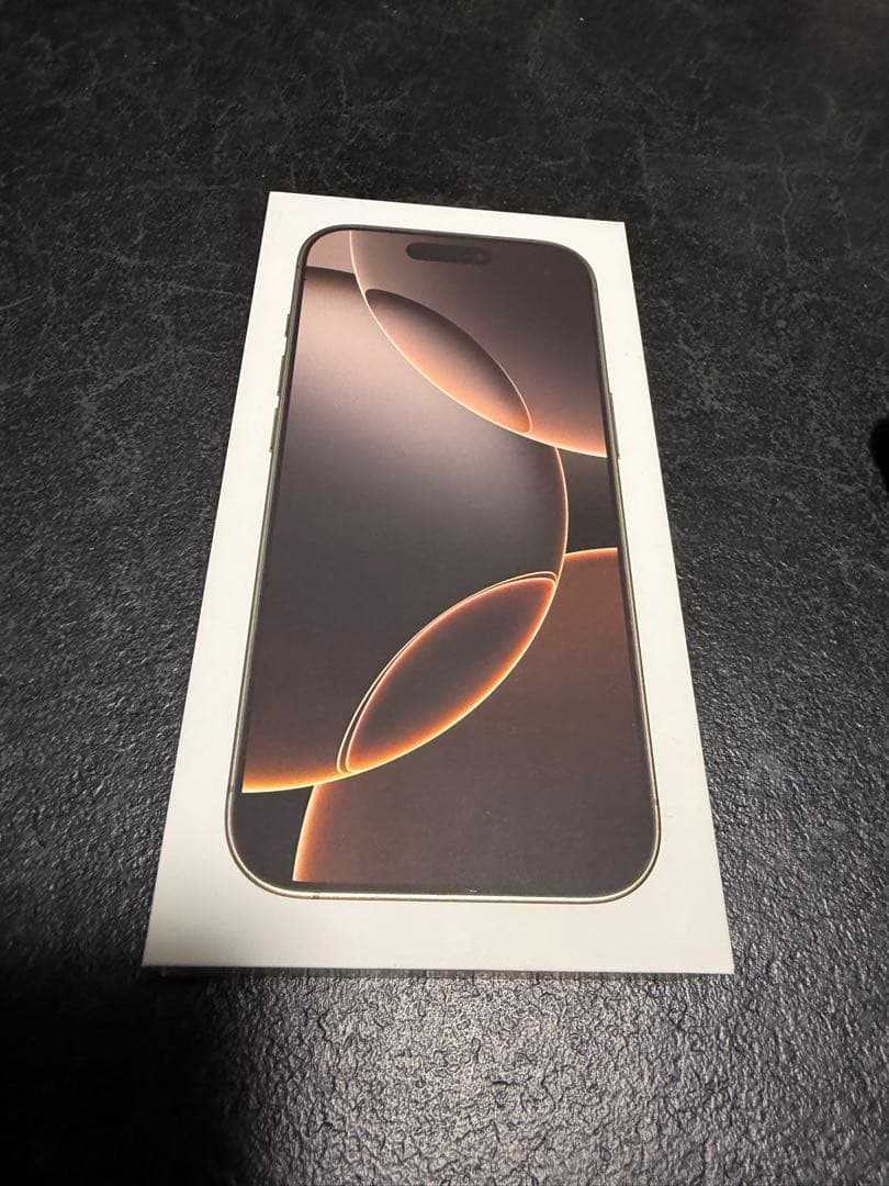 Apple iPhone 16 Pro 128GB デザートチタニウム