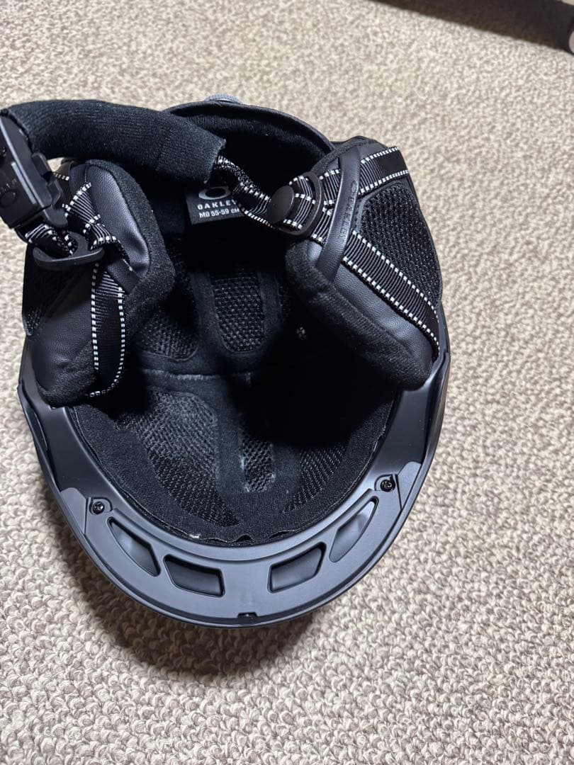 オークリー　MOD 3 ヘルメット マットブラック　M