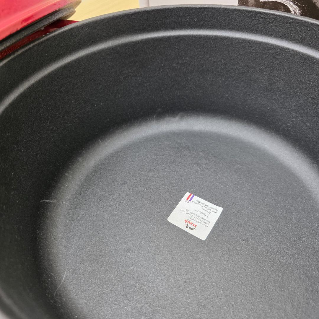 STAUB ココットラウンド鋳鉄製 両手鍋 24cm 赤
