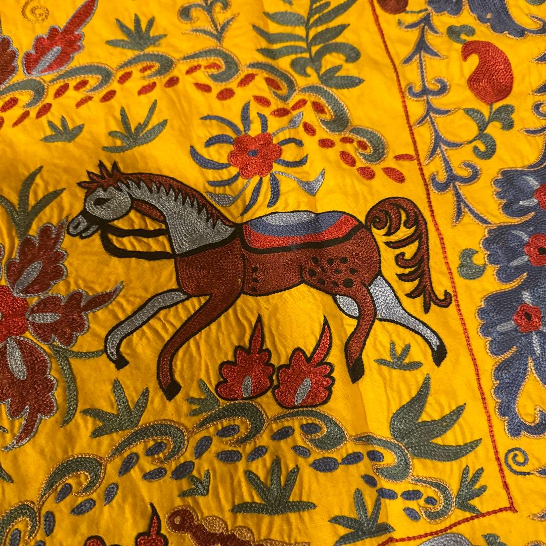 新品　スザニ　花柄刺繍の黄色