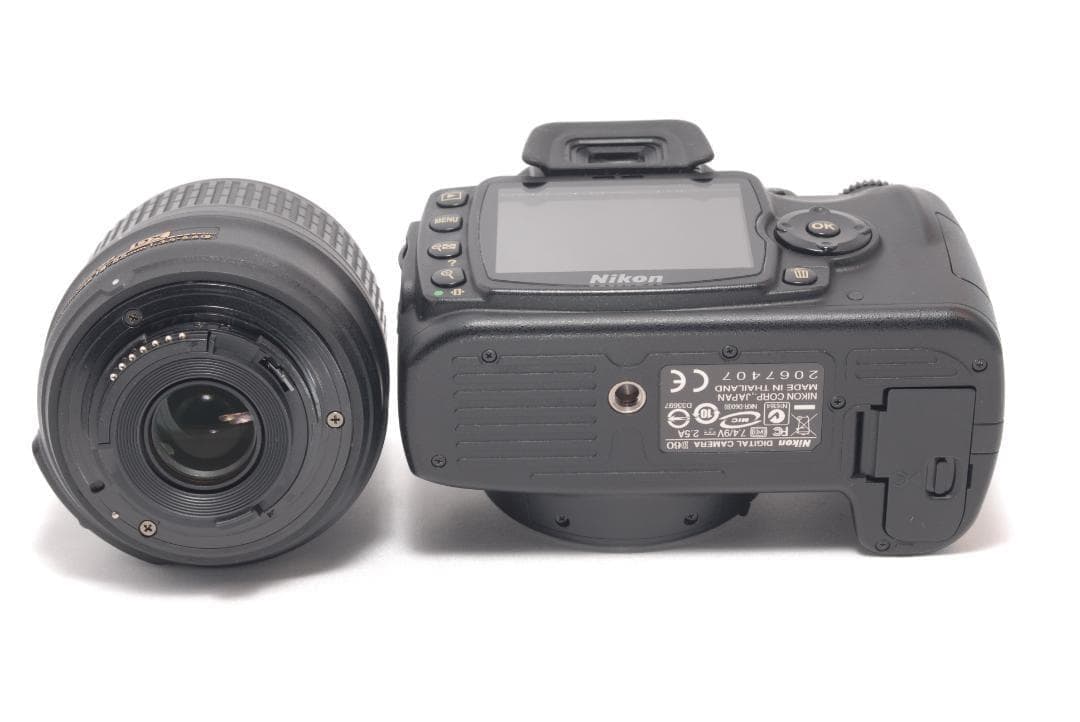 ⭐️手振れ補正レンズ付き⭐️Nikon D60　デジタル一眼レフ 高画質