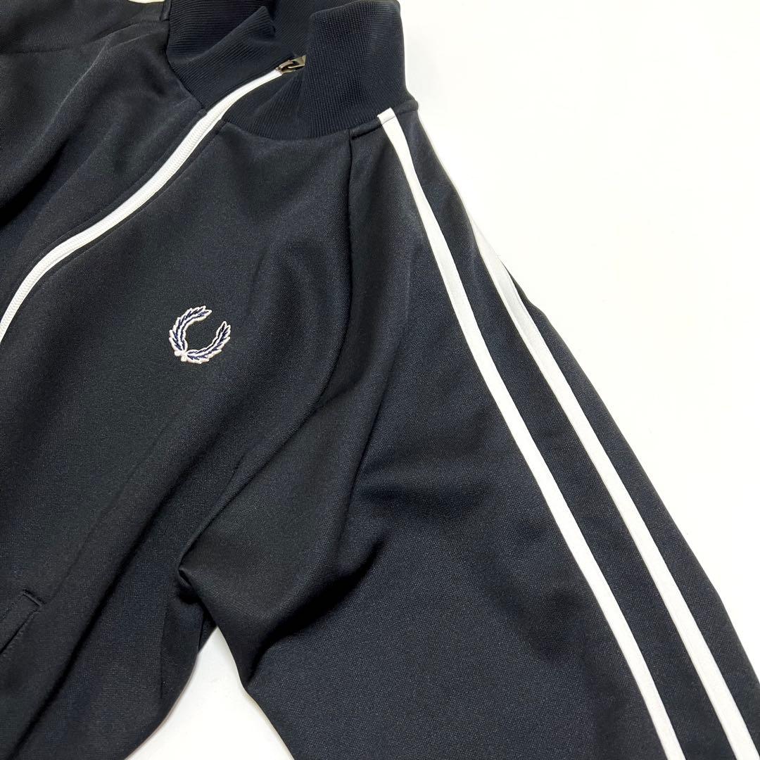FRED PERRY フレッドペリー トラックジャケット ブラック