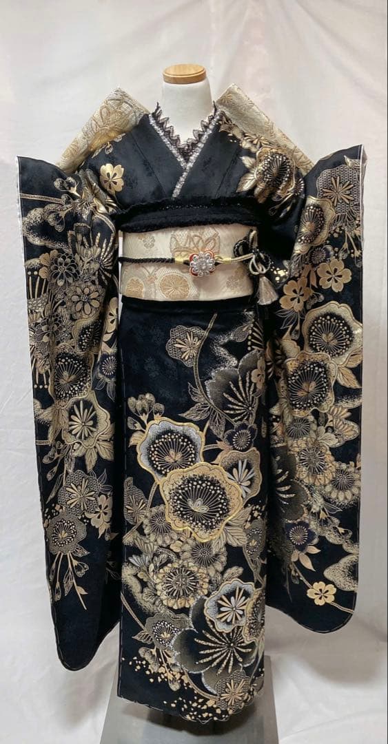 黒地 花柄刺繍 振袖 成人式　振袖6点セット　正絹 振袖フルセット