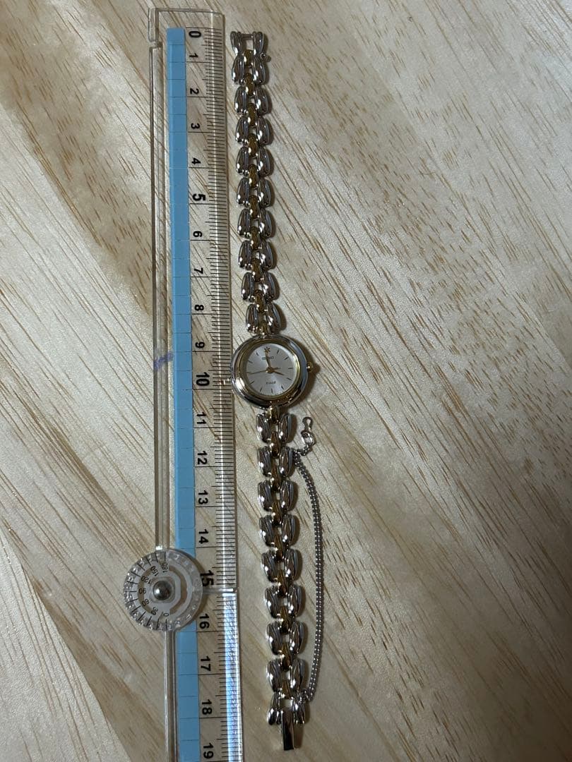 美品SEIKO TISSÉ 4N21-0740シルバー/ゴールド