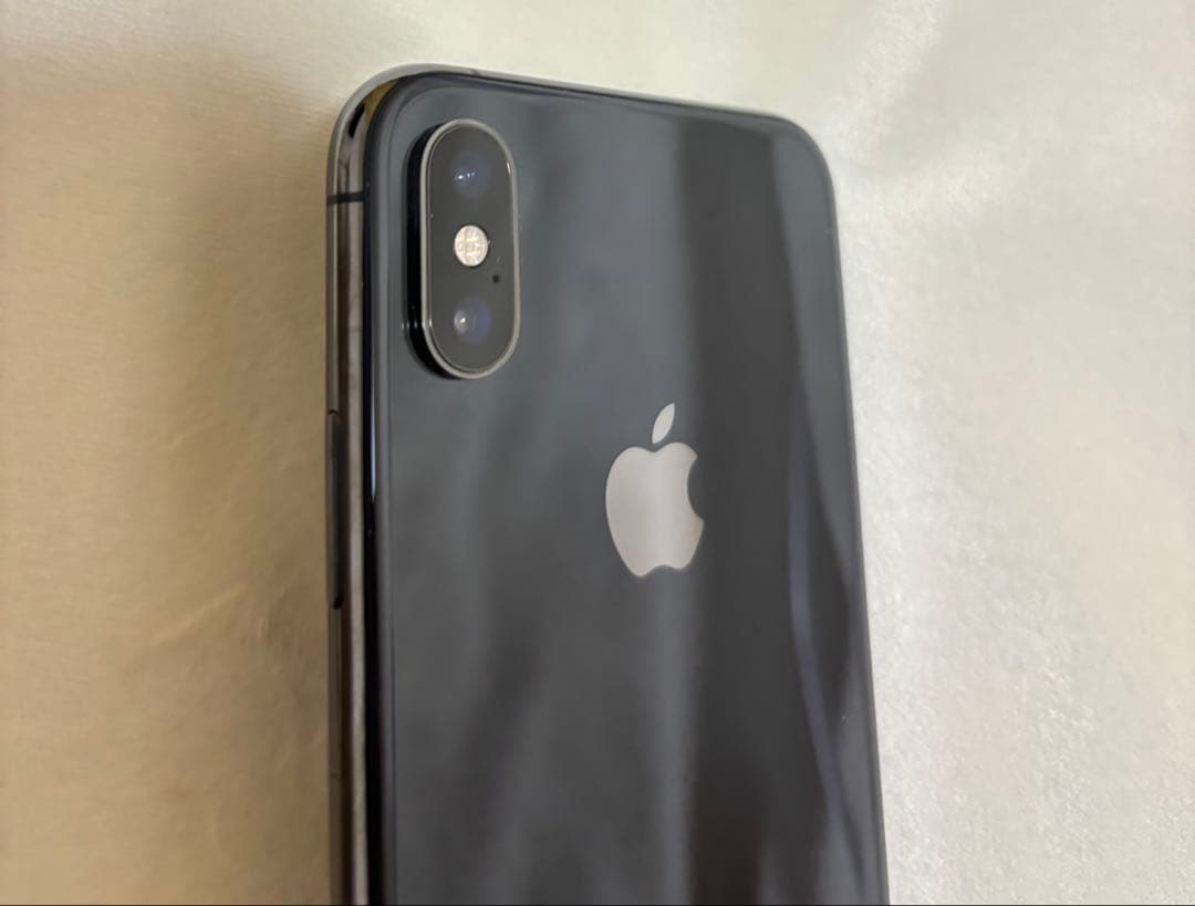 あ*様 iPhoneXs スペースグレイ 64GB 充電ケーブル付き