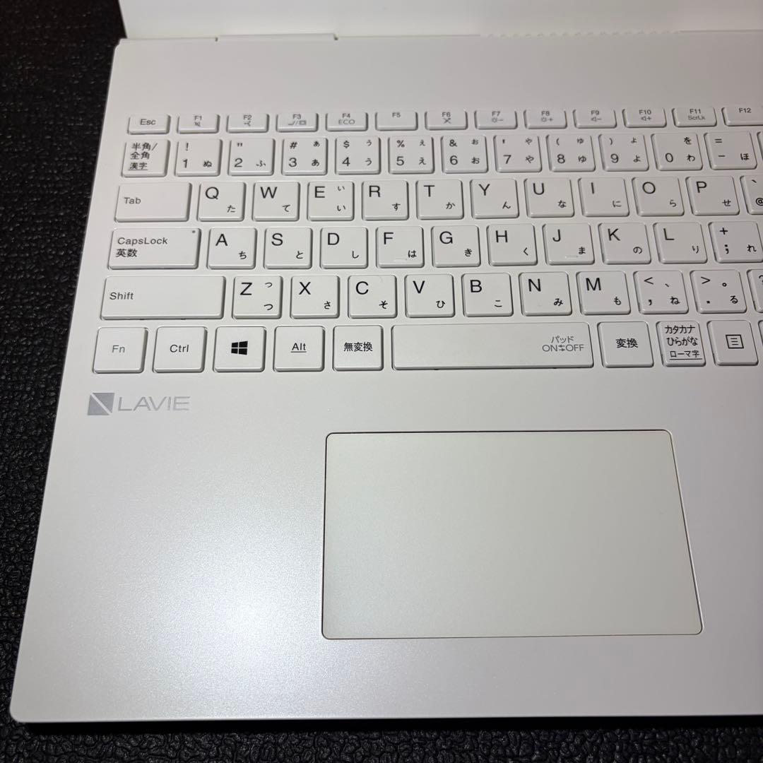 LAVIE ノートPC ホワイト AMD Ryzen7 N1565/AAW