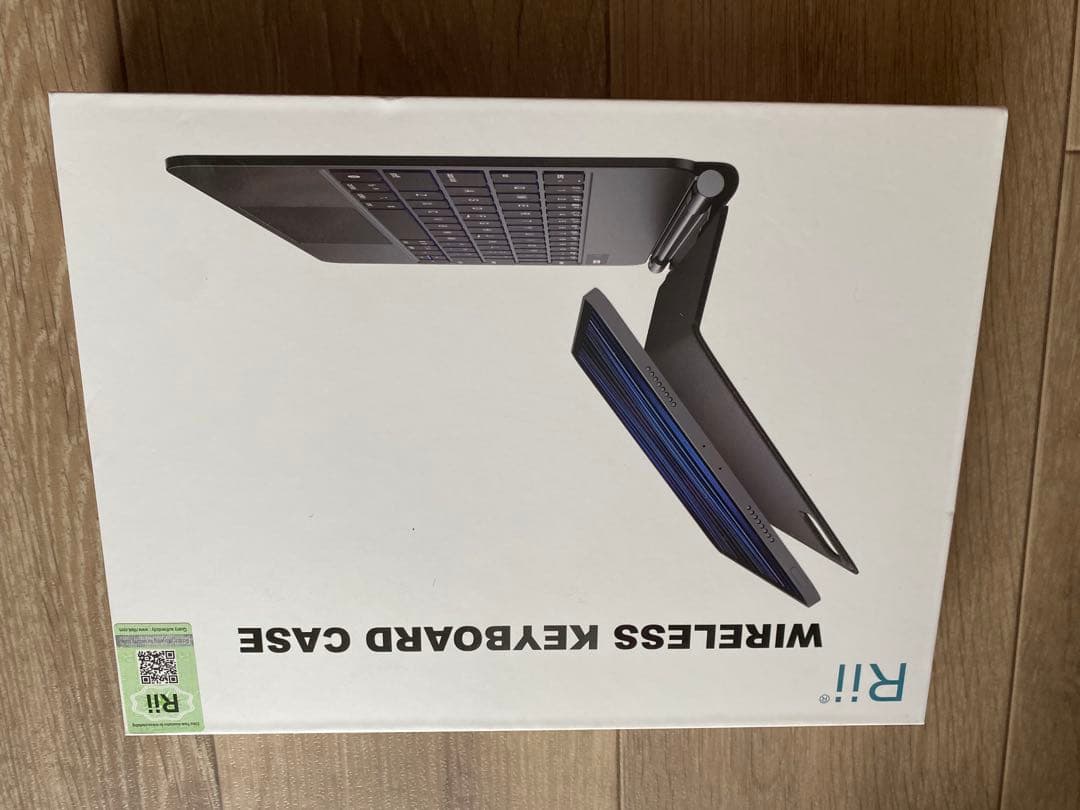 iPadair4 スペースグレイ型番A2316 キーボード、ペンと充電器つき