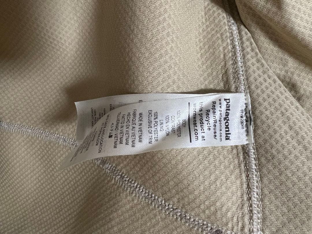 る*い様 patagonia フリースベスト M ベージュ/ネイビー