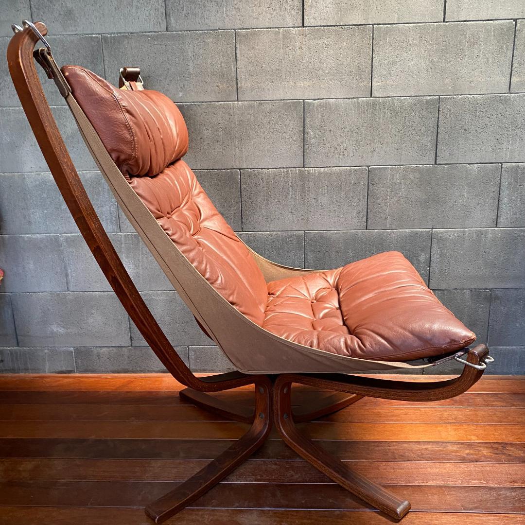 ヴィンテージ　名作 北欧家具 VATNE社　Falcon chair　本革ソファ