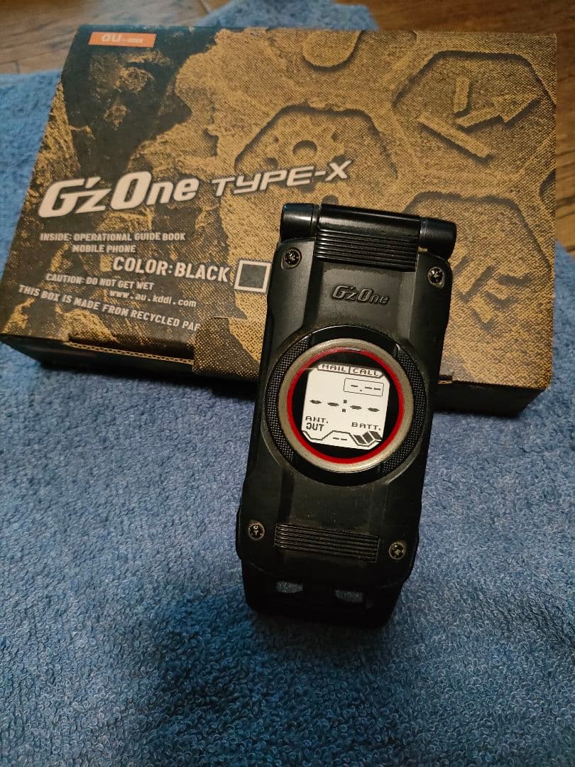 CASIO　ガラケー　Gz One TYPE-X ブラック 箱付き