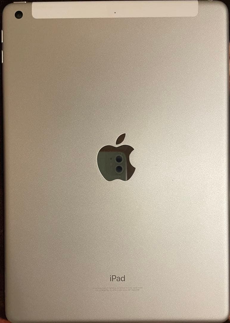 【箱無し本体のみ】Apple iPad (第6世代) 32GB セルラーモデル