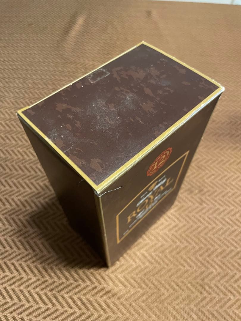 サントリー ロイヤル 12年 ミレニアム2000 700ml 箱あり