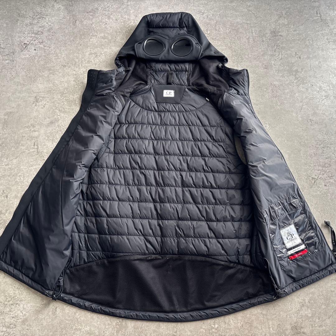 極美品■cp company【L】ゴーグルジャケット 中綿 ベスト ブラック 黒