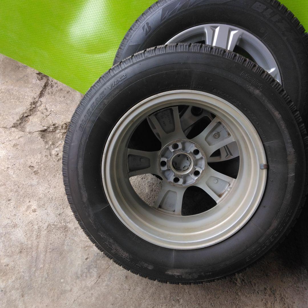 アルファード30　スタッドレスタイヤ　中古