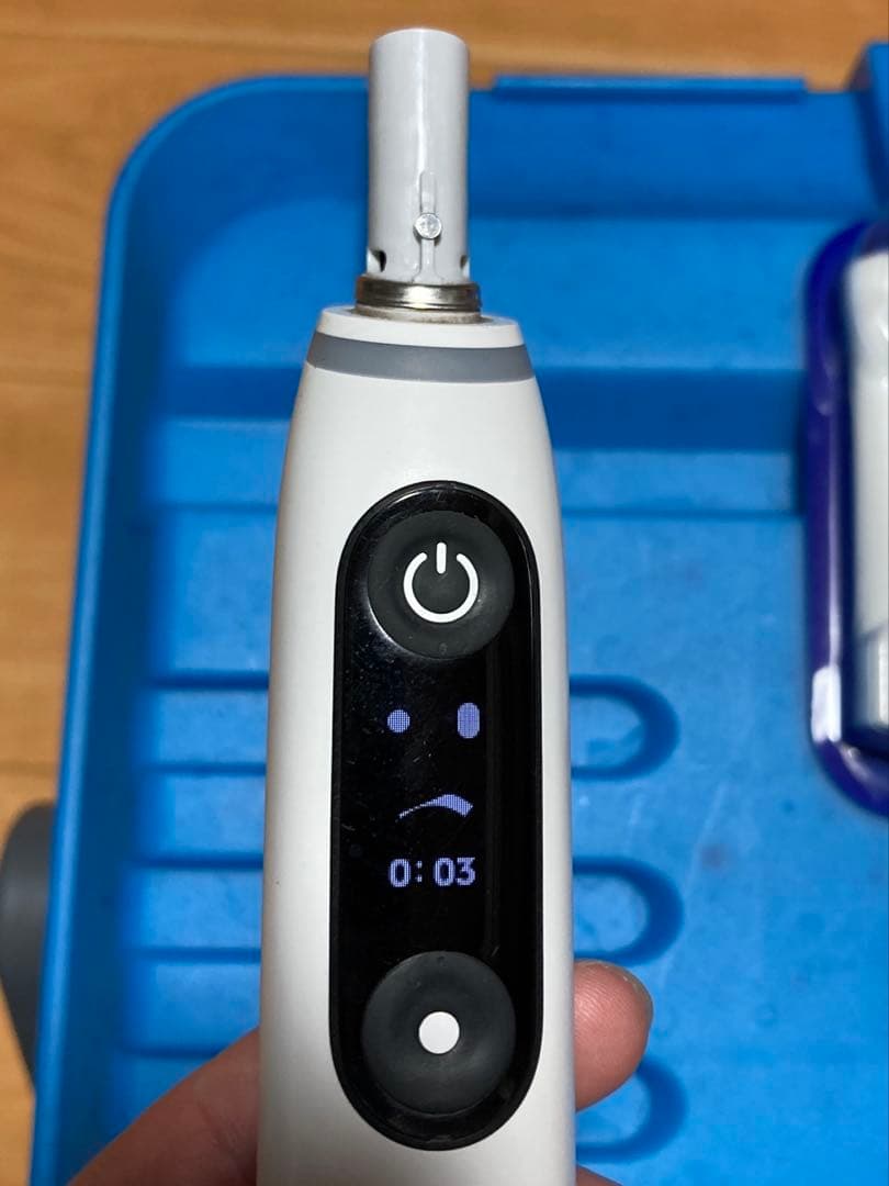 Oral-B iO 電動歯ブラシ本体＋替ブラシ4個