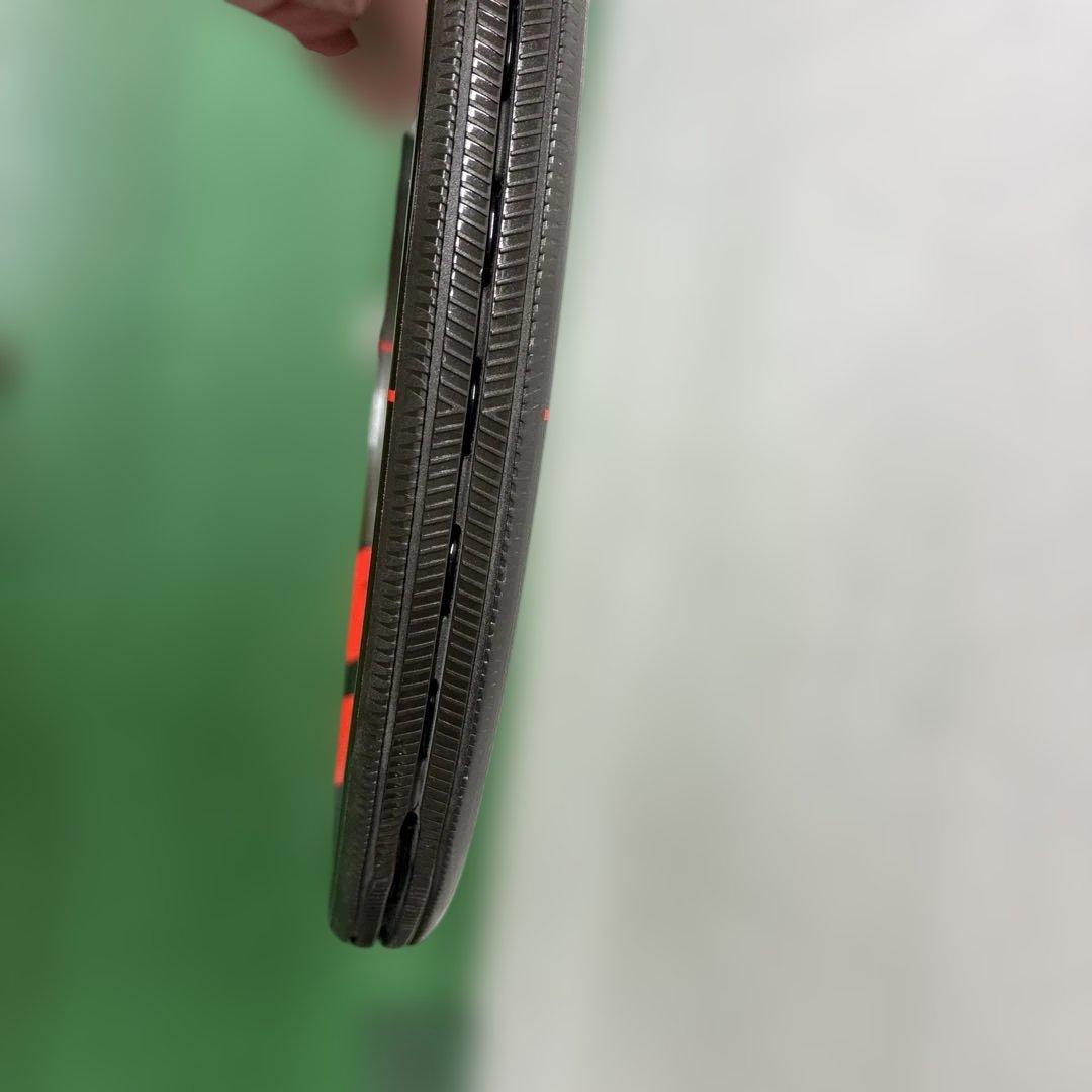 Babolat Pure Strike VS テニスラケット