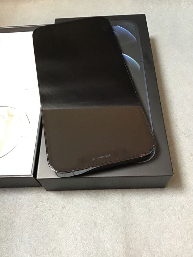 超美品　国内版　SIMフリー　iPhone12 Pro 128G