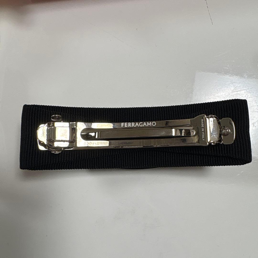 FERRAGAMO バレッタ