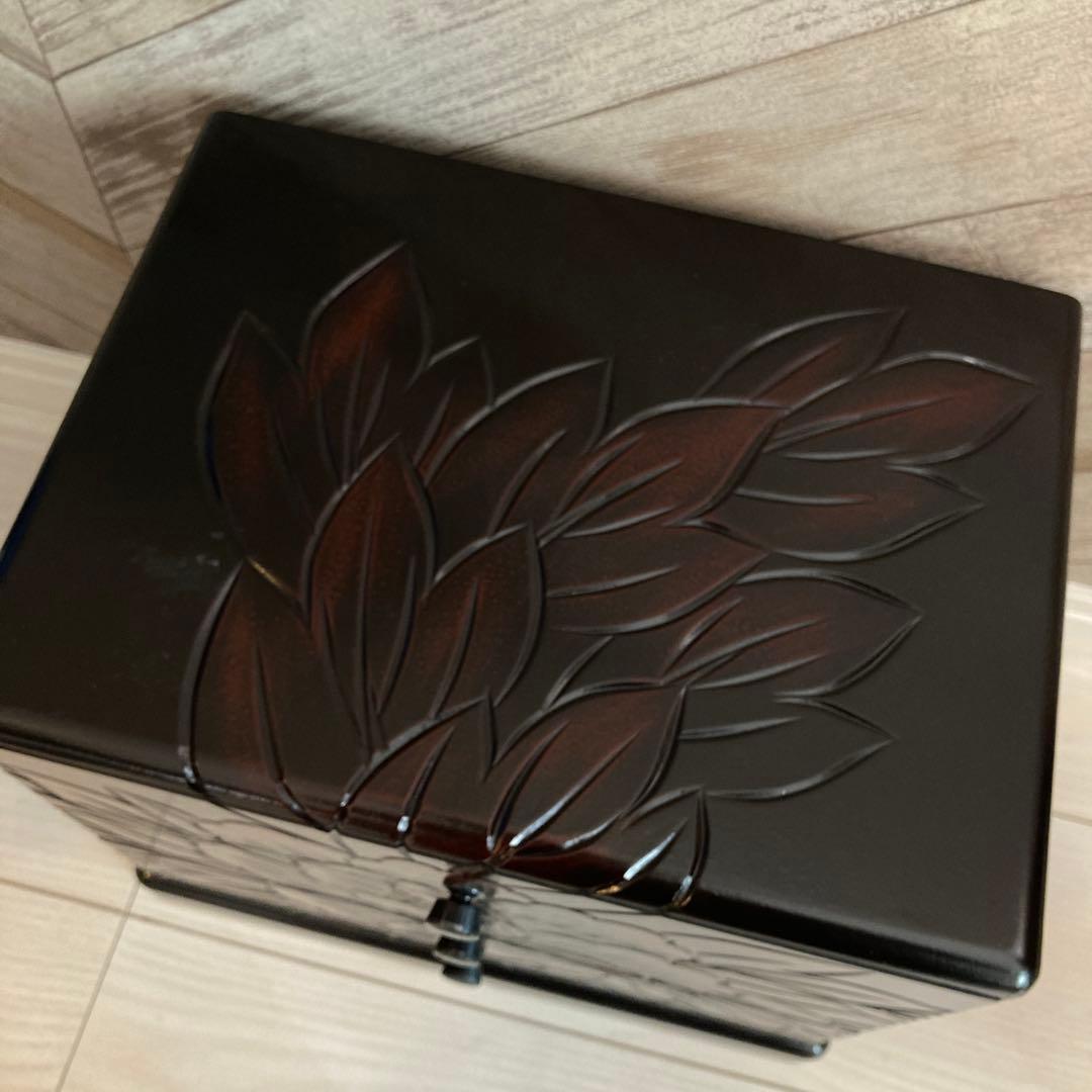 【高級・総桐・未使用品】静華シリーズ 3段チェスト 牡丹線彫 鎌倉彫 三交百貨店